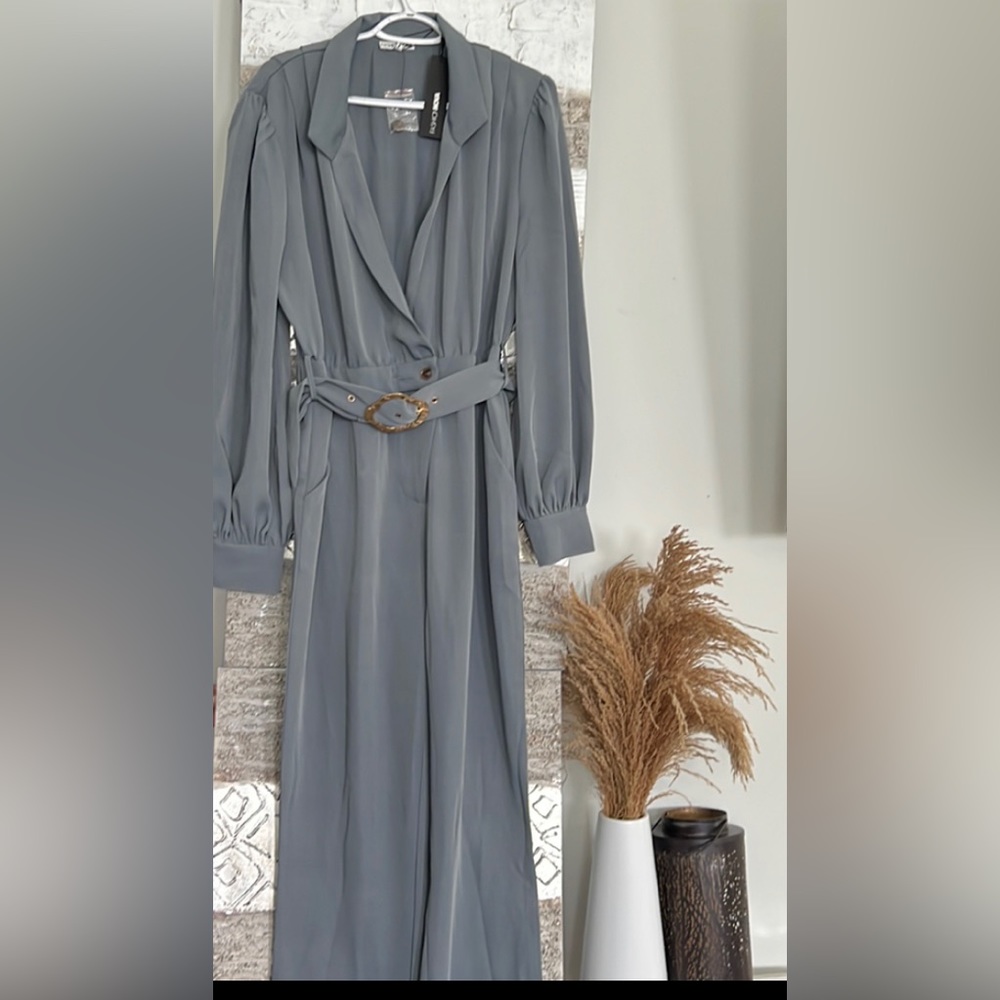 Fashion Nova - Jumpsuit - No rips! No flaws! Brand New!
